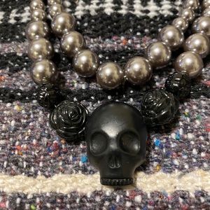 Black and silver skull necklace